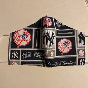 MLB New York Yankees Double-sided Face Mask
